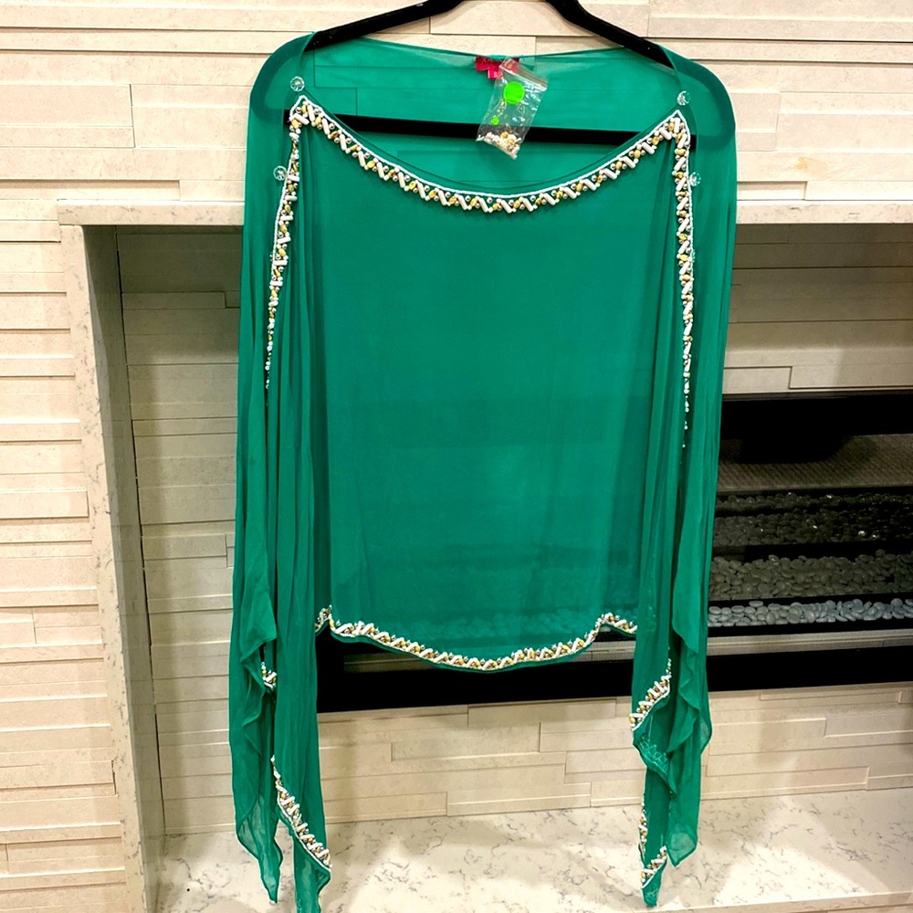 Ranee’s rand new no tags, size small, beaded open sleeve kaftan silk airy top.